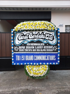 Papan Bunga Duka di Sekaran